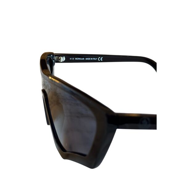 Moncler Scalloped ML0161p Sunglasses main image 5